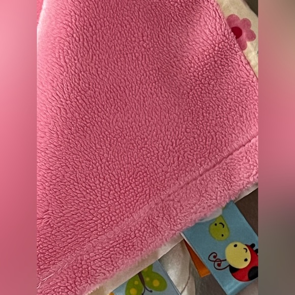 Taggies Hedgehog Lovey Baby Security Blanket - Picture 4 of 13